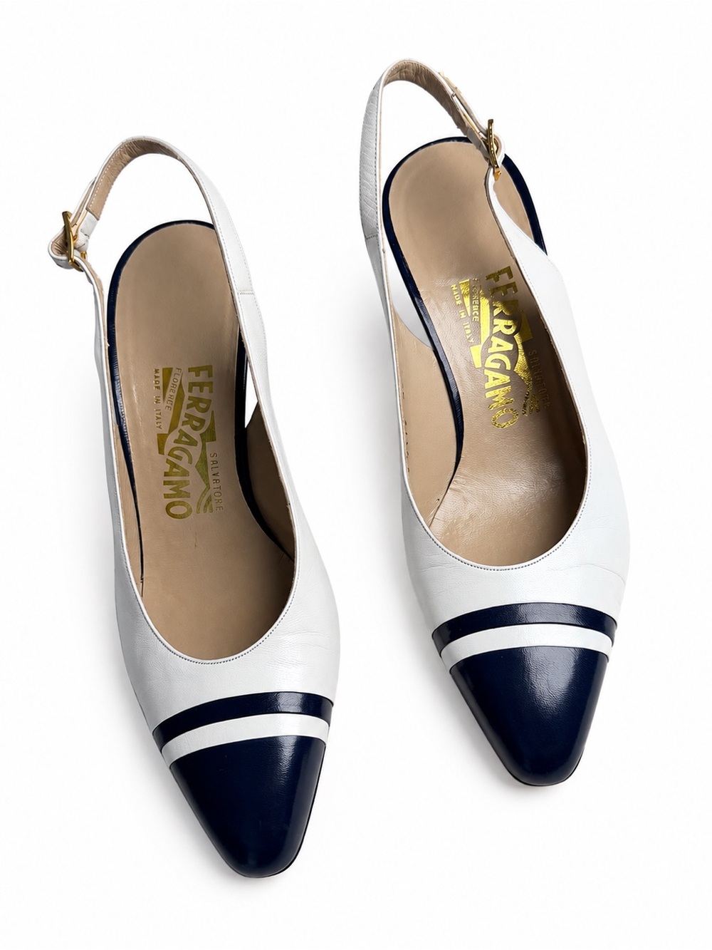 Salvatore Ferragamo Slingback Heels 8B White Navy Leather Italy Vintage 1980’s